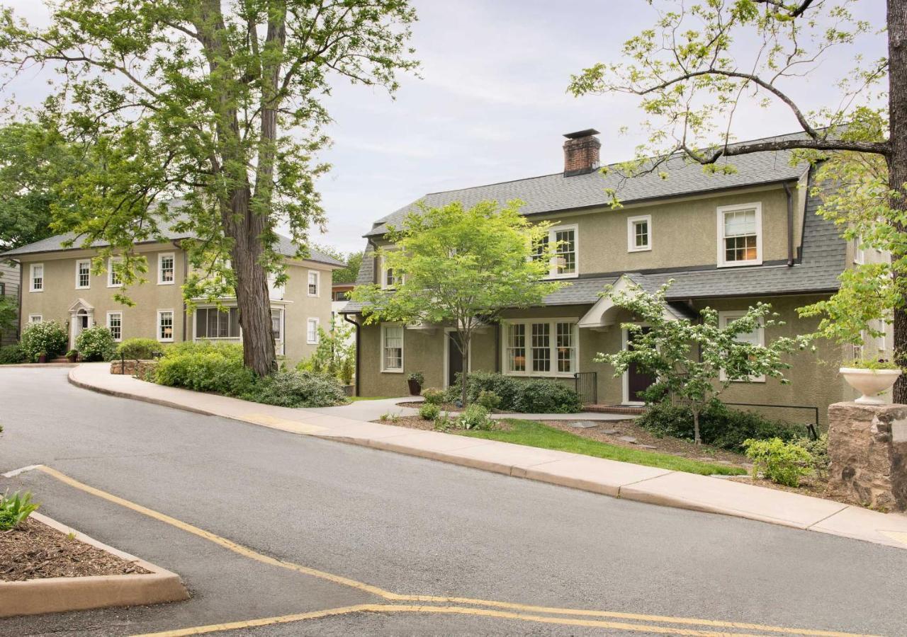 Oakhurst Inn Charlottesville Exterior foto