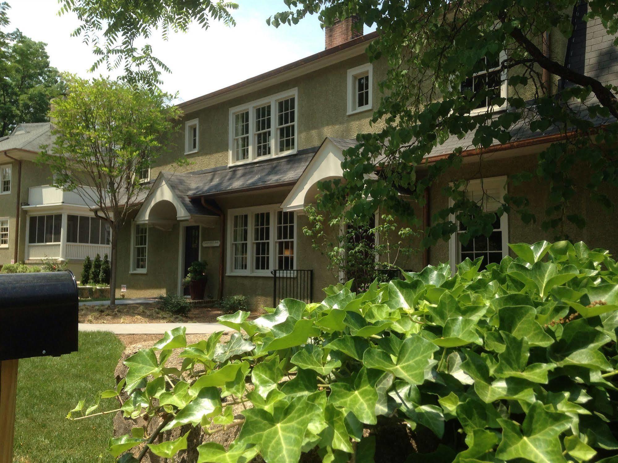 Oakhurst Inn Charlottesville Exterior foto
